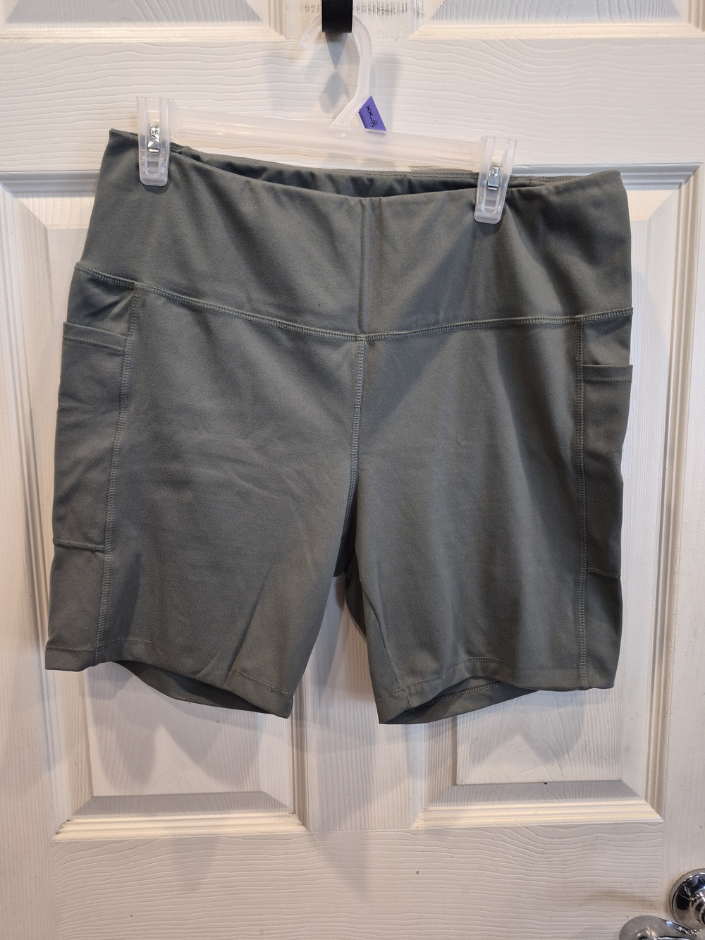 5/25 Women’s High-Rise Performance Shorts in Sage Green